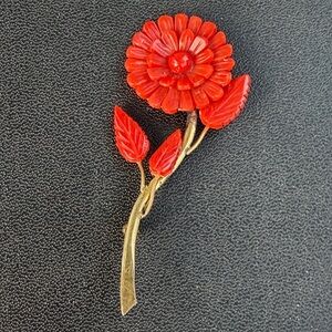 red coral carved flower gold tone pin brooch